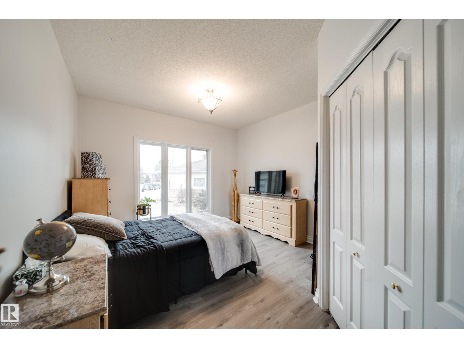 242 RUNNING CREEK LN NW - 24