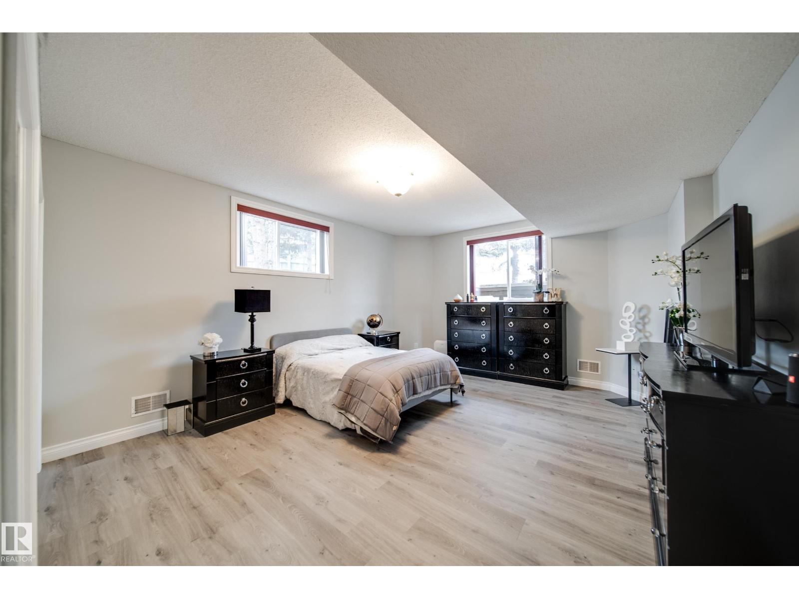 242 RUNNING CREEK LN NW - 47