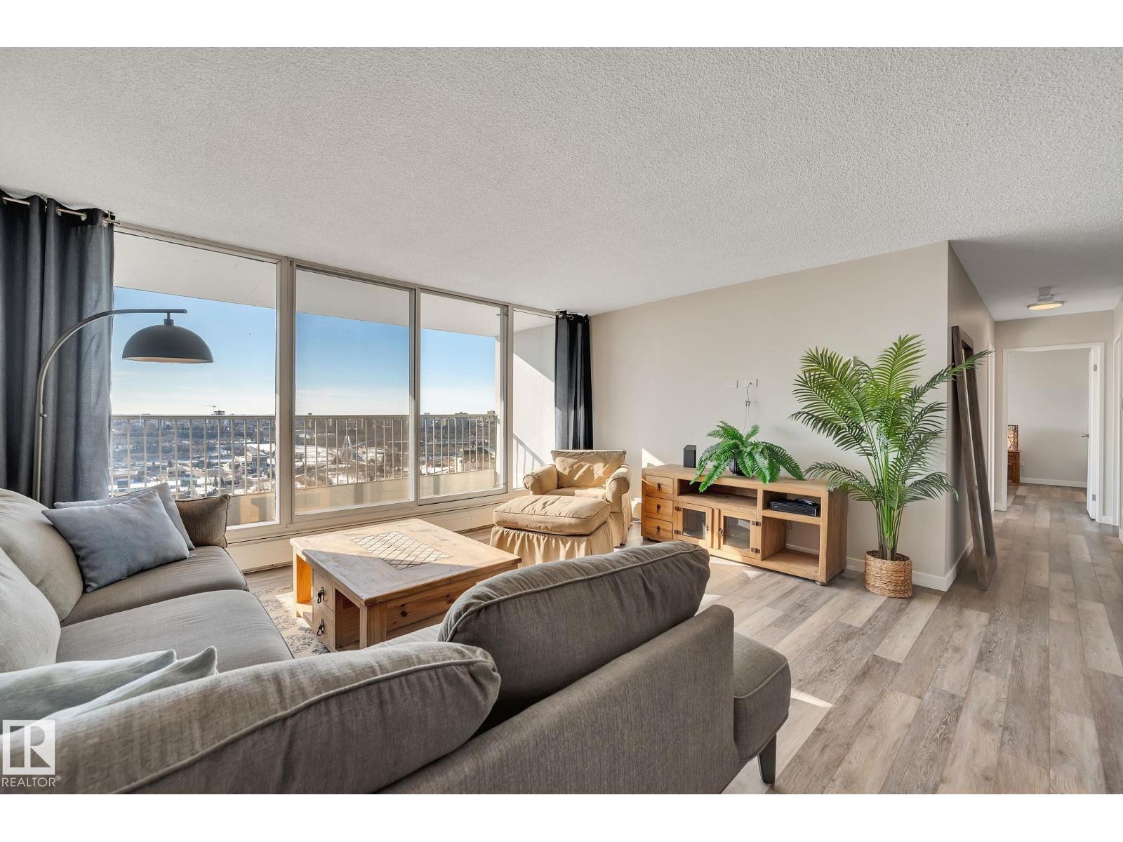#2202 9923 103 ST NW - 9