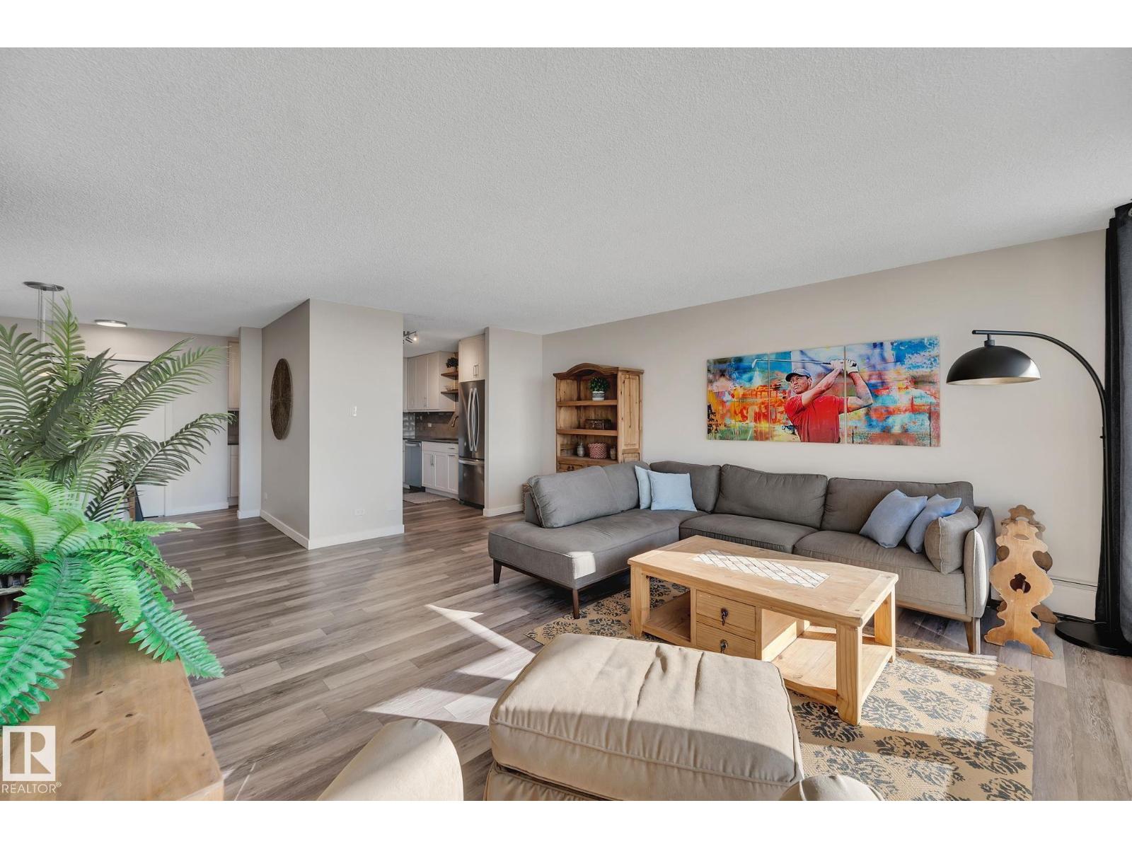 #2202 9923 103 ST NW - 10