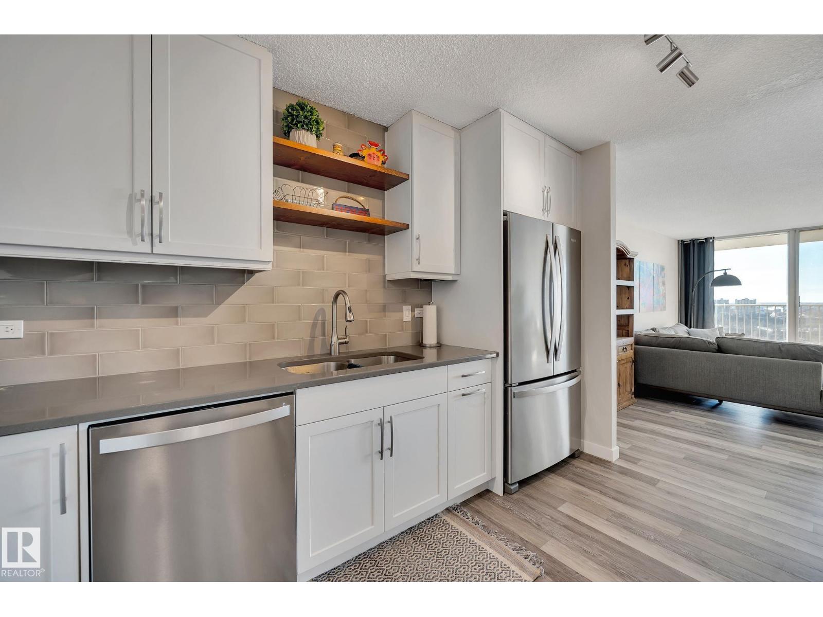 #2202 9923 103 ST NW - 14