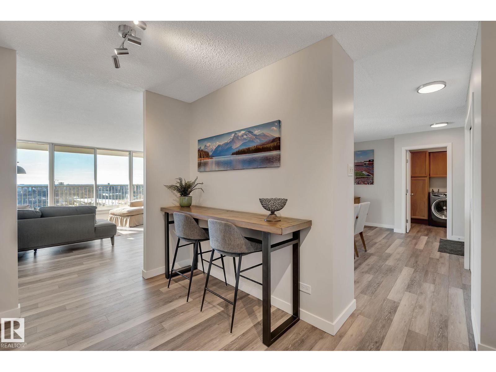 #2202 9923 103 ST NW - 15