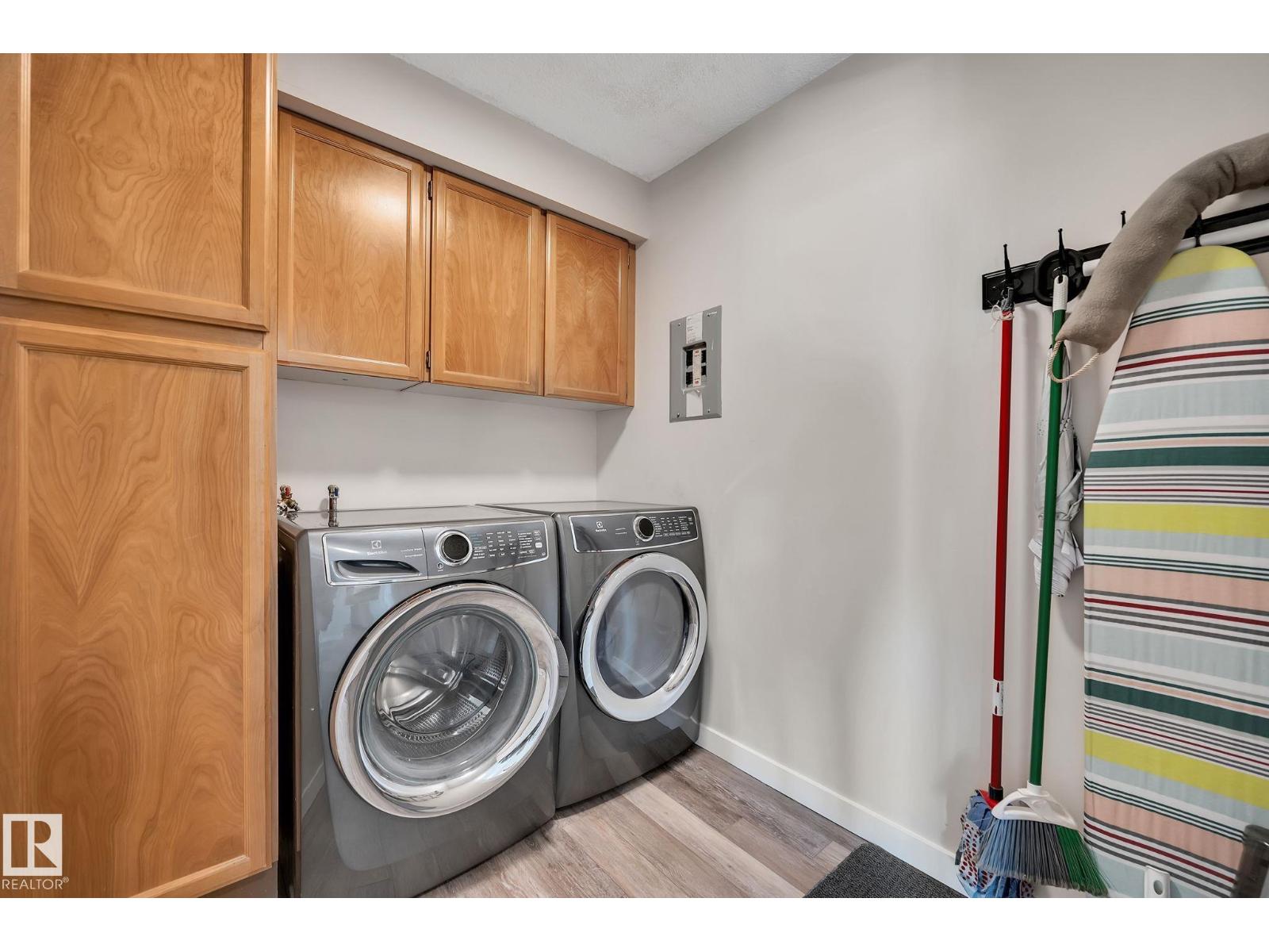 #2202 9923 103 ST NW - 16