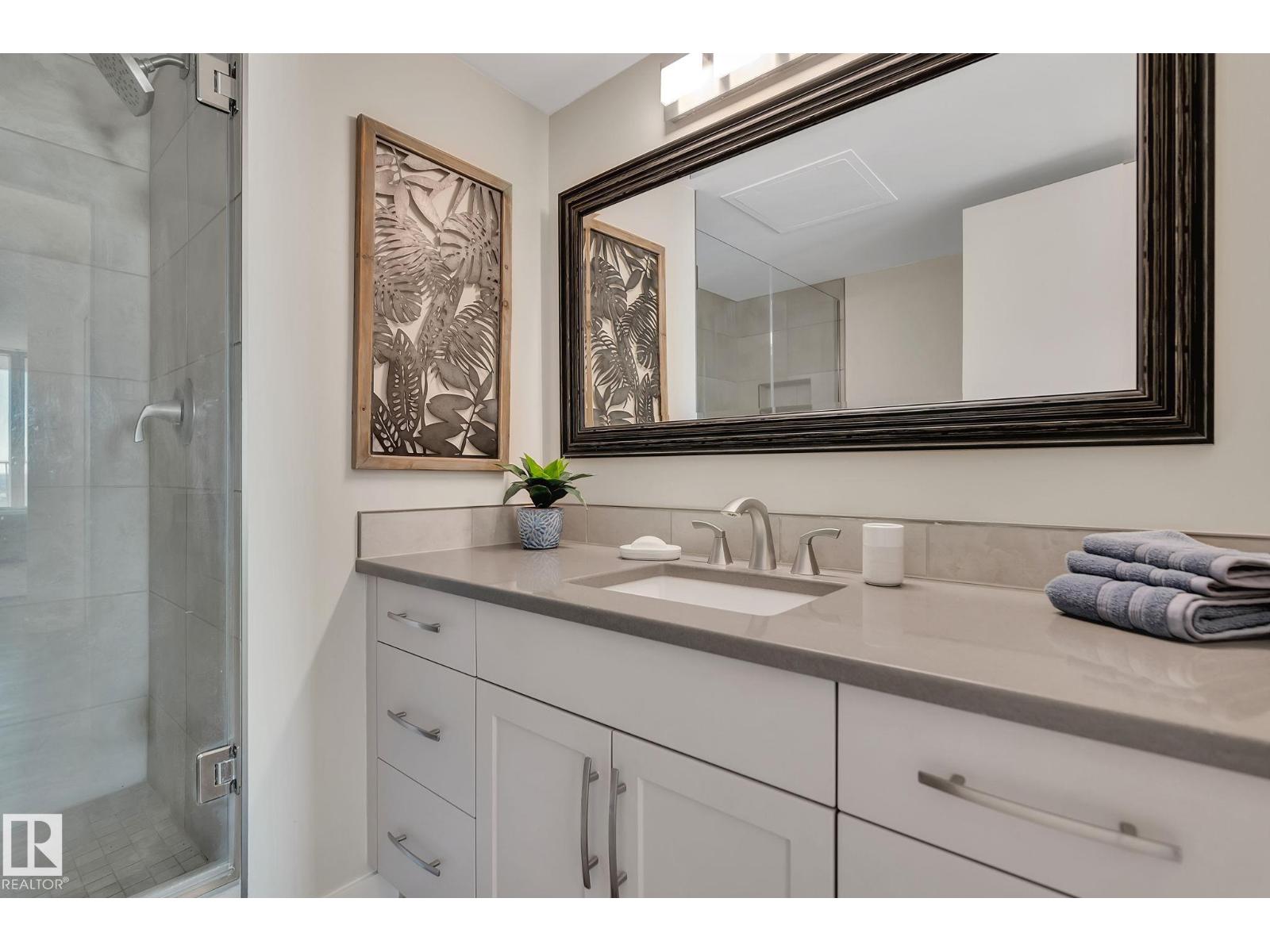 #2202 9923 103 ST NW - 25