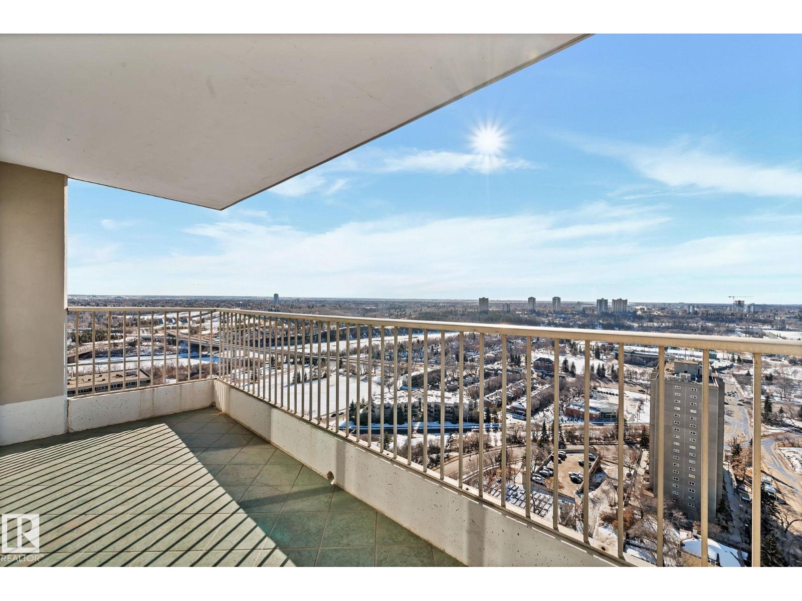 #2202 9923 103 ST NW - 33
