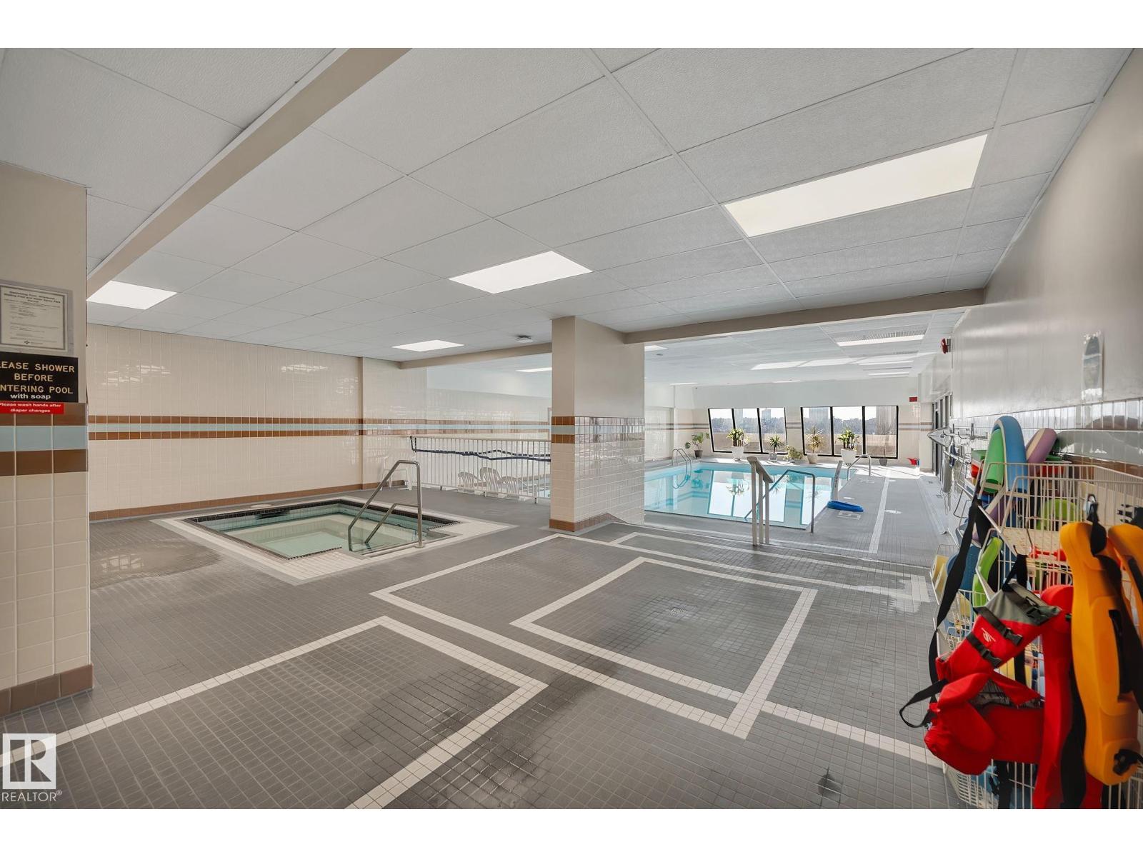 #2202 9923 103 ST NW - 41