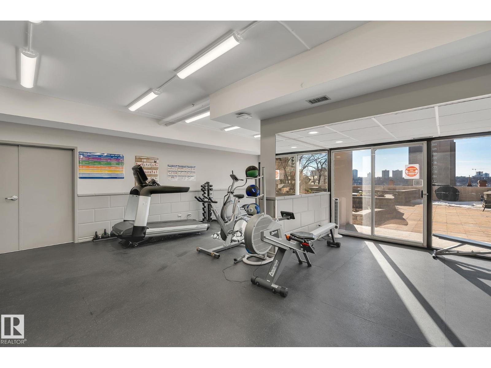 #2202 9923 103 ST NW - 48