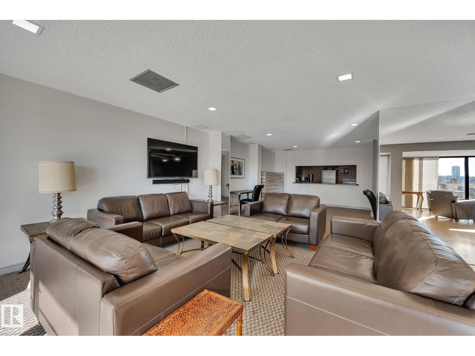 #2202 9923 103 ST NW - 51