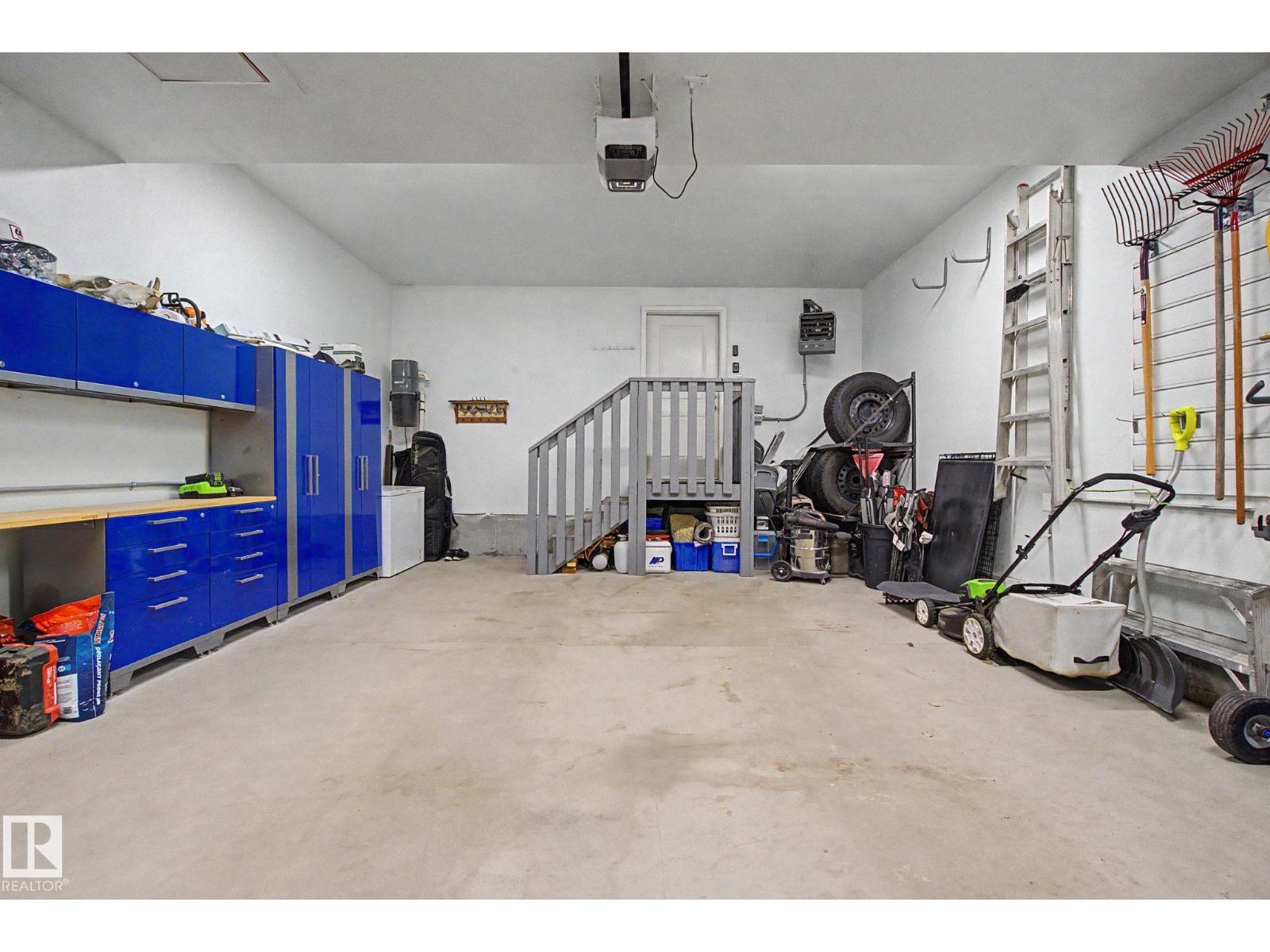 170 SPRUCE GARDENS CR — photo 44