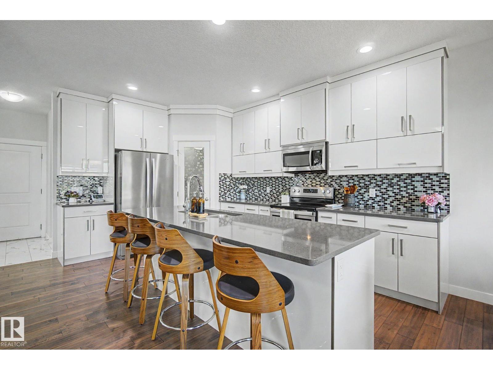 170 SPRUCE GARDENS CR — photo 8
