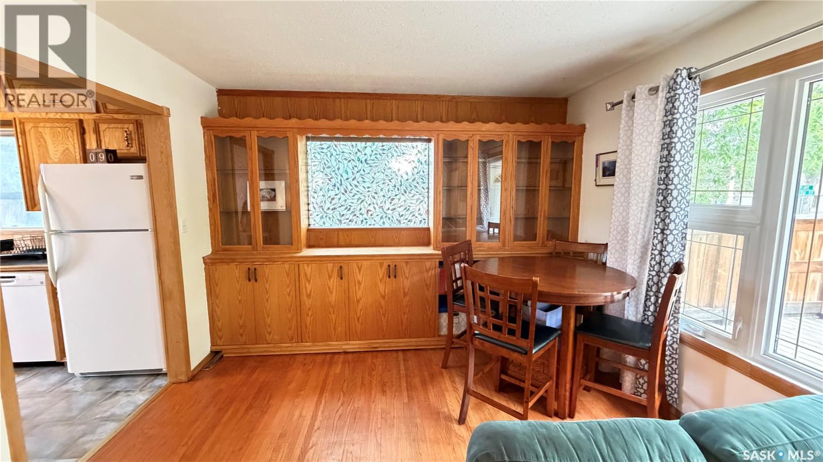201 Walsh STREET - 12