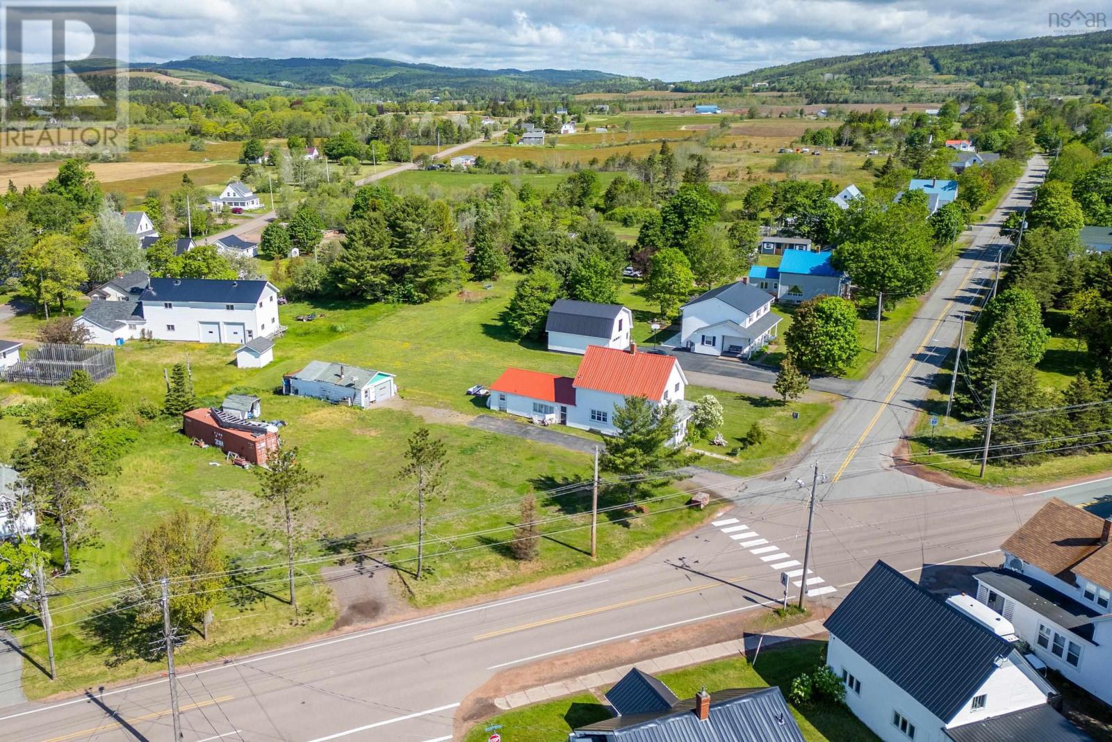 1 Beaver Dam Road - 25