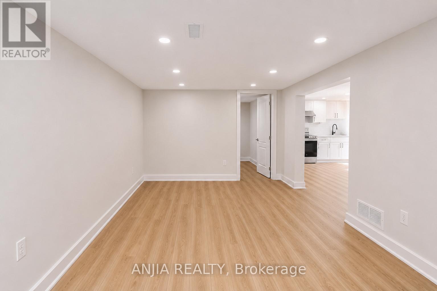 Listing photo of LOWER - 31 SHIPPIGAN CRESCENT