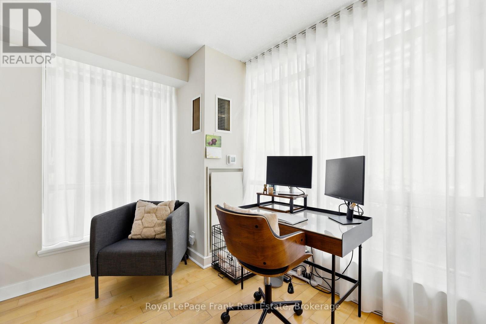 #M24 350 WELLINGTON STREET W - 8