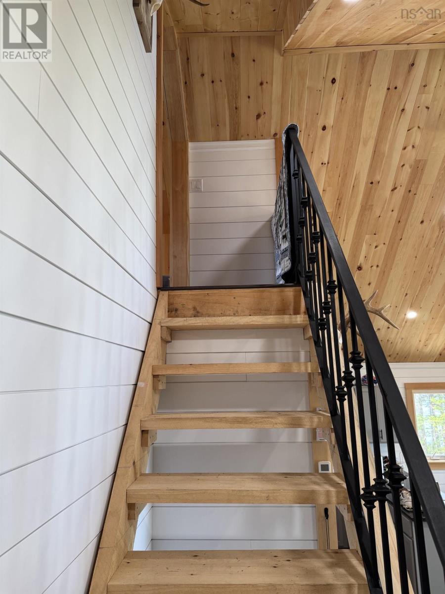 402 Melanson Road - 33