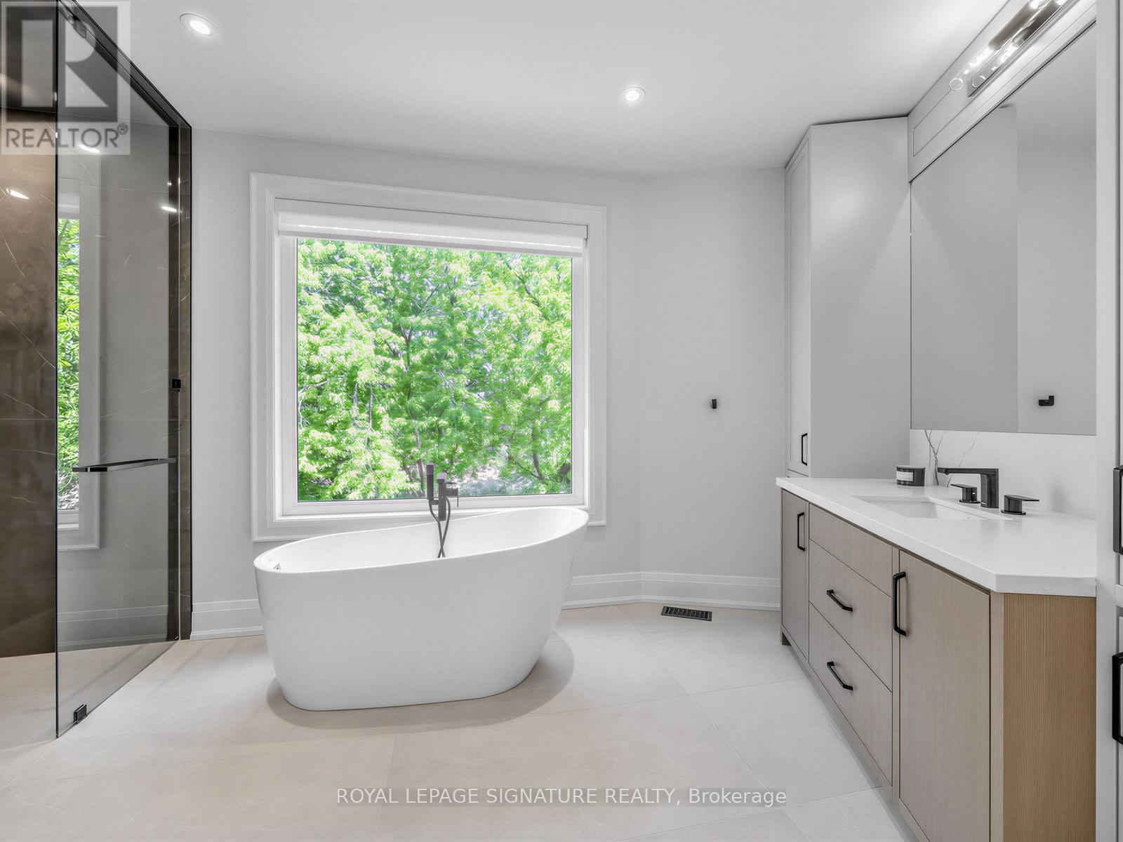 73 STARLIGHT CRESCENT - Image 29