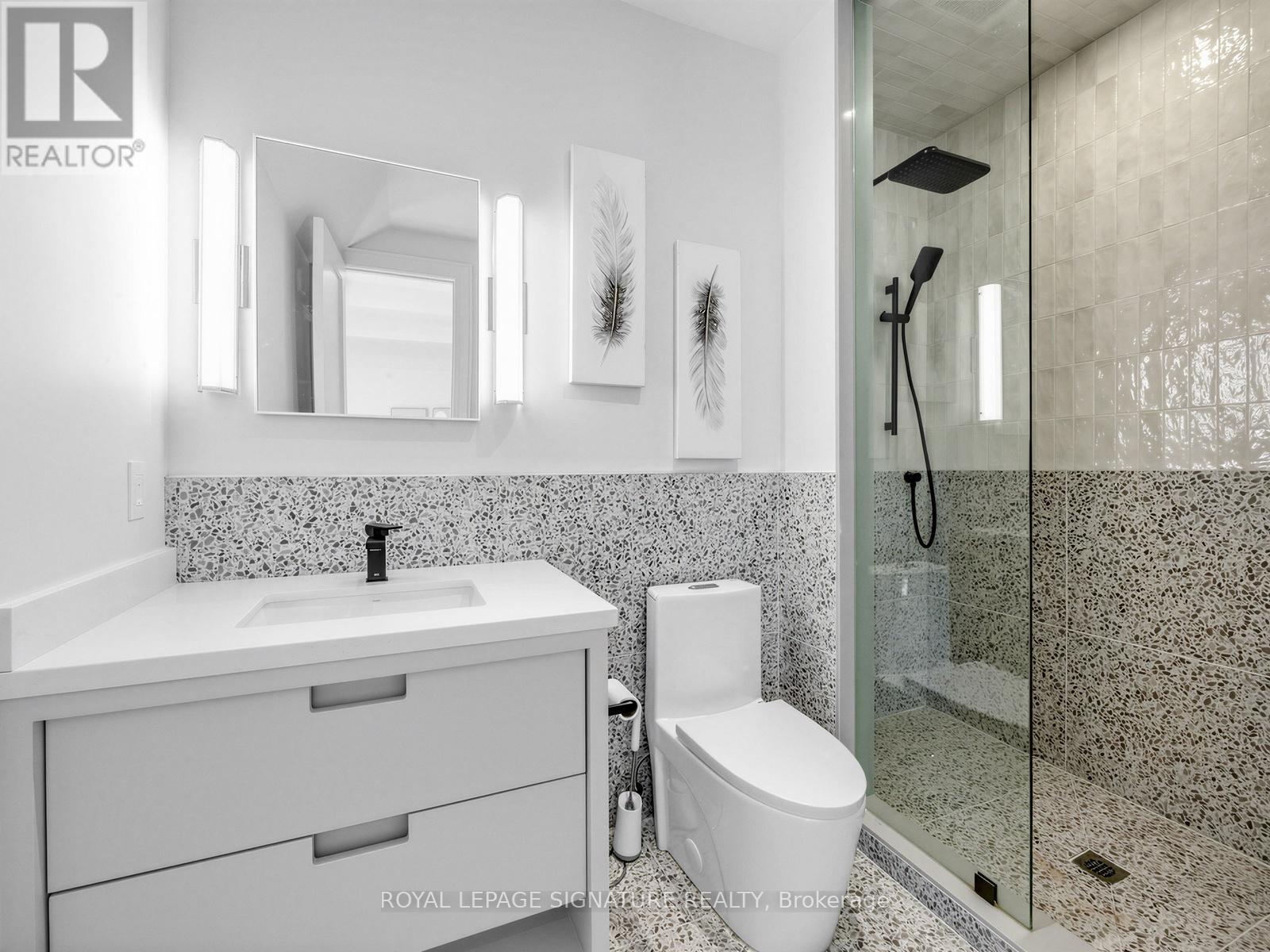 73 STARLIGHT CRESCENT - Image 33