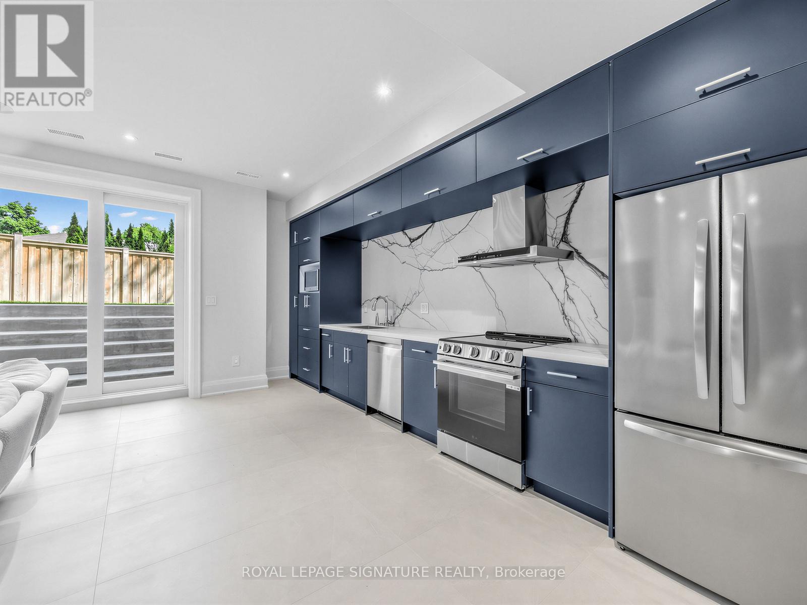 73 STARLIGHT CRESCENT - Image 35