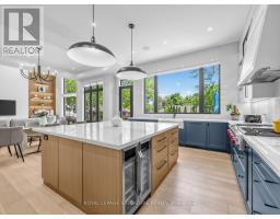 73 Starlight Crescent, Richmond Hill, ON L4C4X3 Photo 12