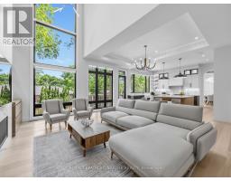 73 Starlight Crescent, Richmond Hill, ON L4C4X3 Photo 18