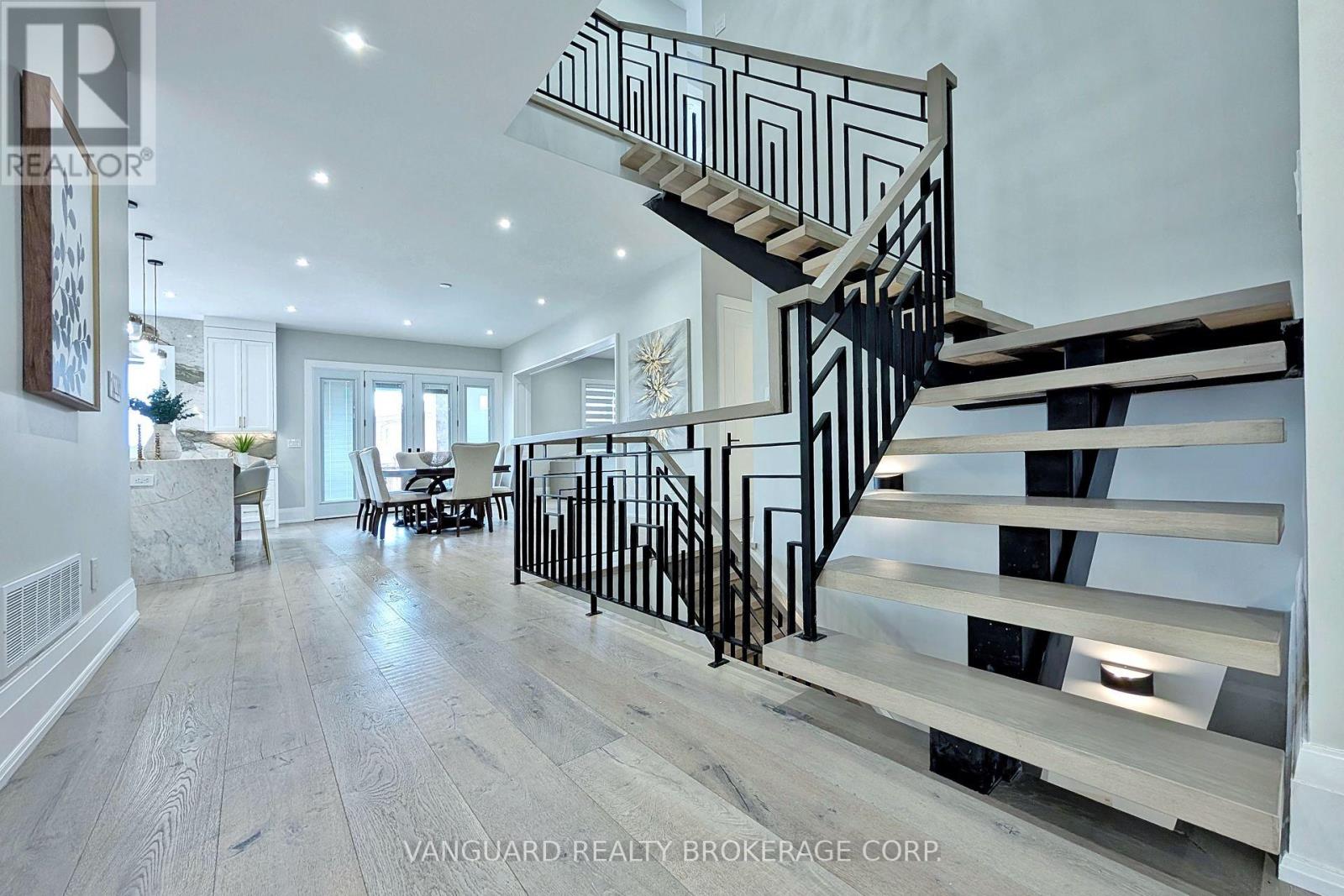 7 HOUSTON ROAD - 10