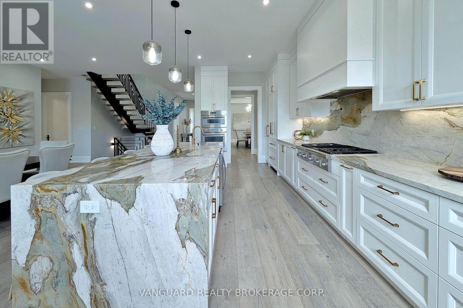 7 HOUSTON ROAD - 13