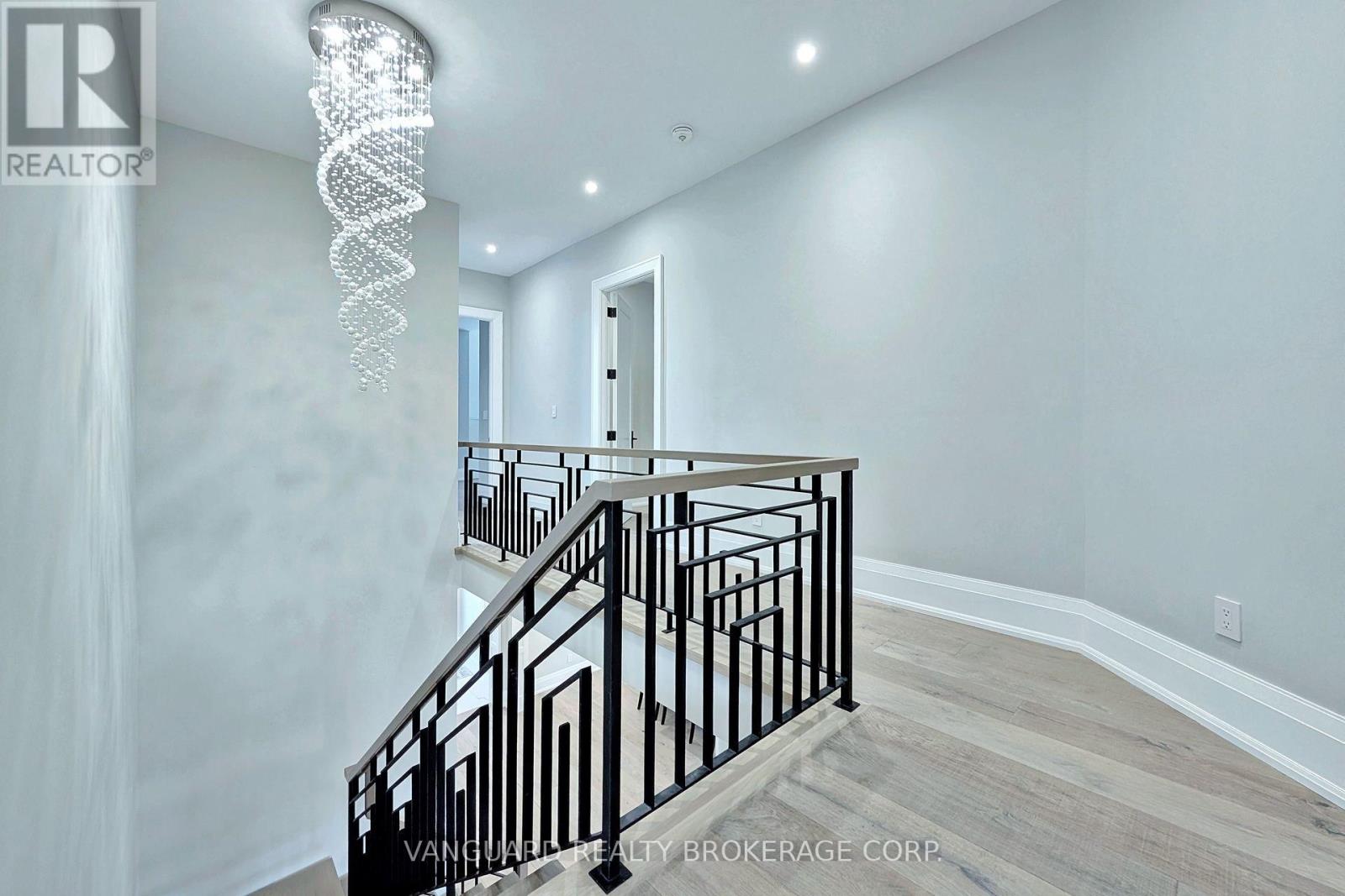 7 HOUSTON ROAD - 25