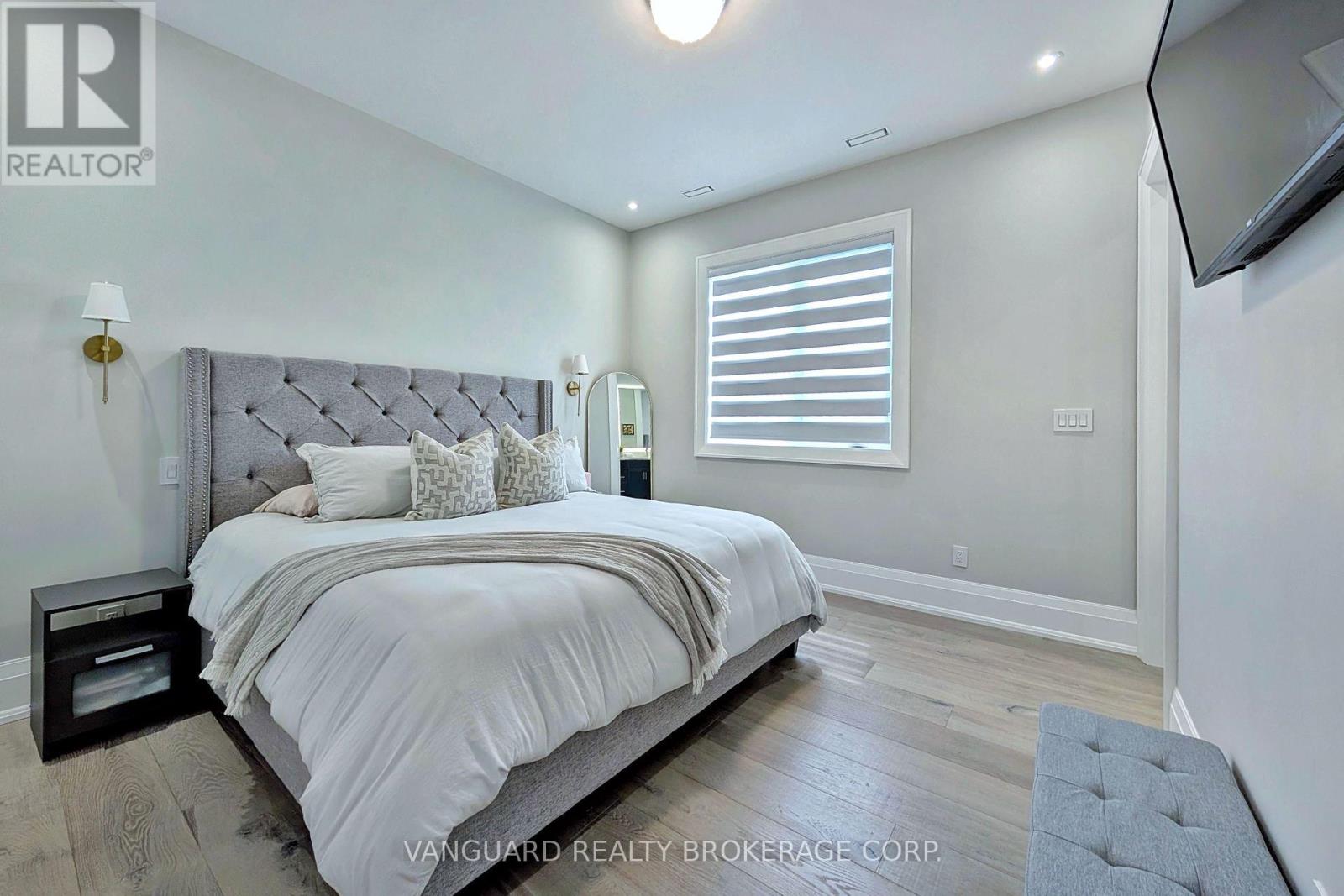 7 HOUSTON ROAD - 31