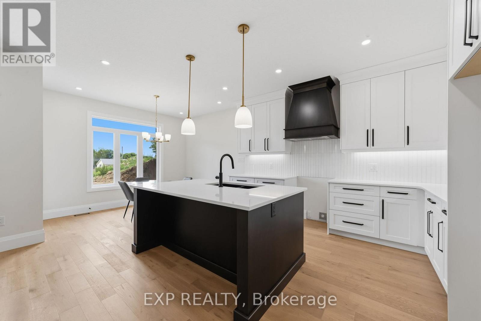 404 ERIE STREET - 11