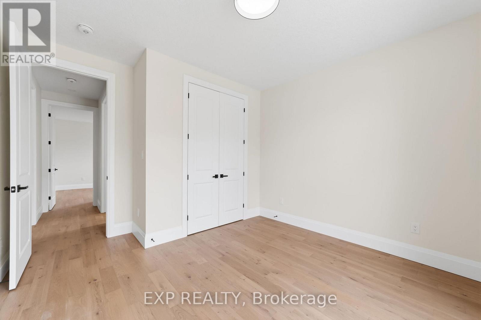 404 ERIE STREET - 20
