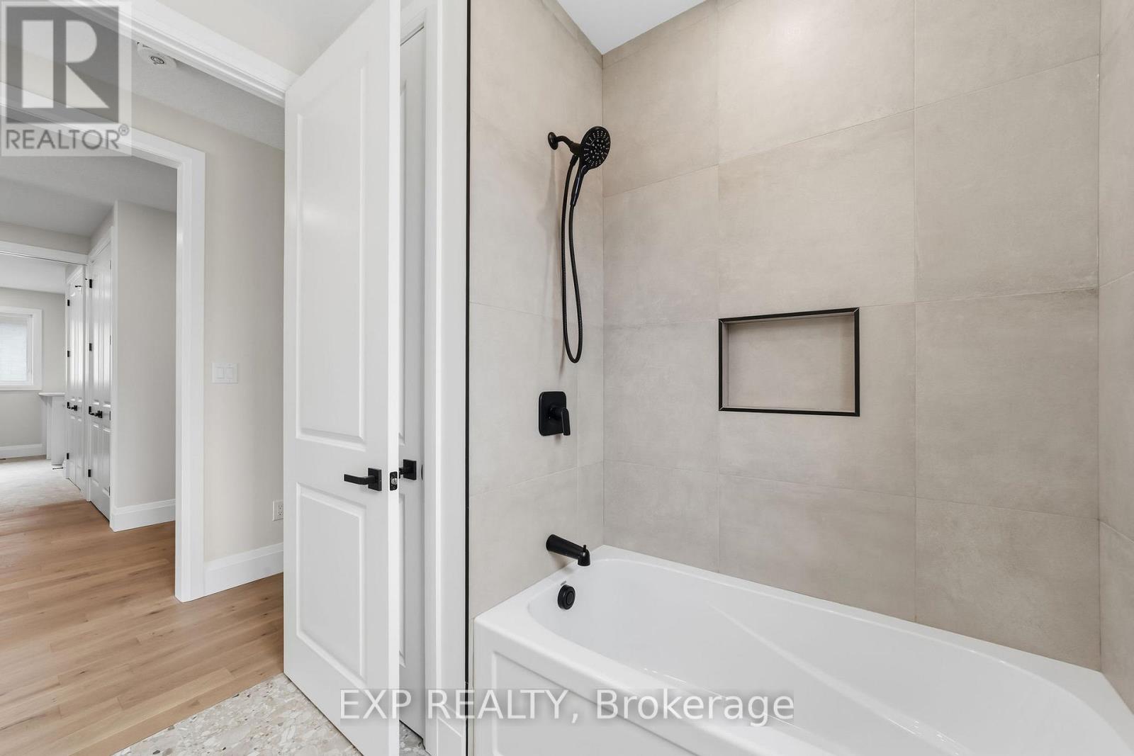 404 ERIE STREET - 22