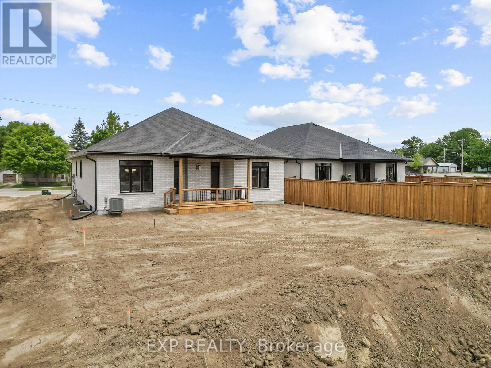 404 ERIE STREET - 35