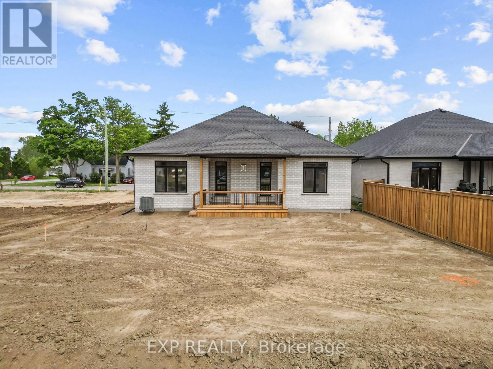 404 ERIE STREET - 36