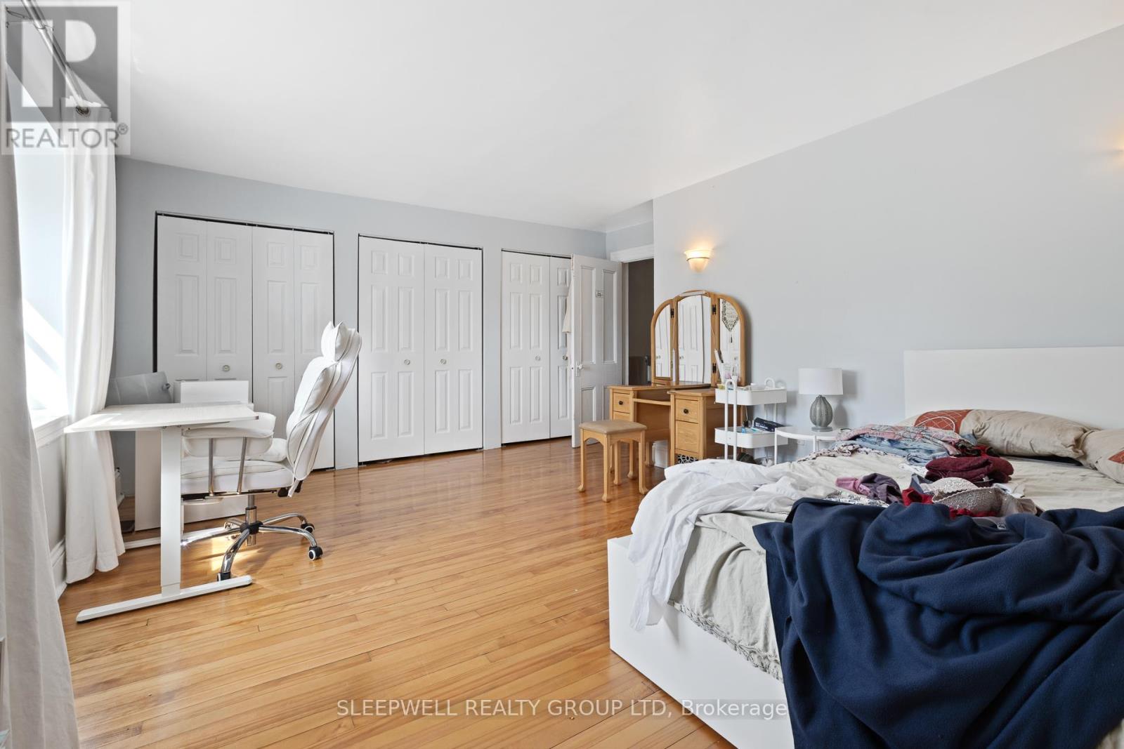 389 DALY AVENUE - 19