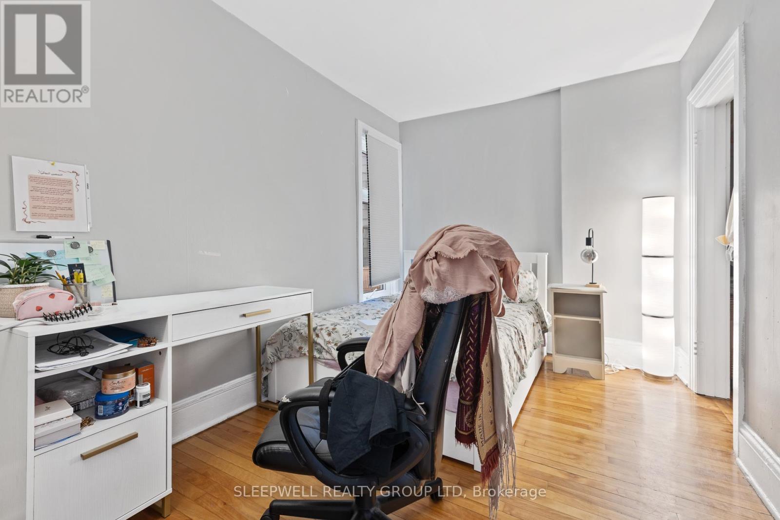 389 DALY AVENUE - 21