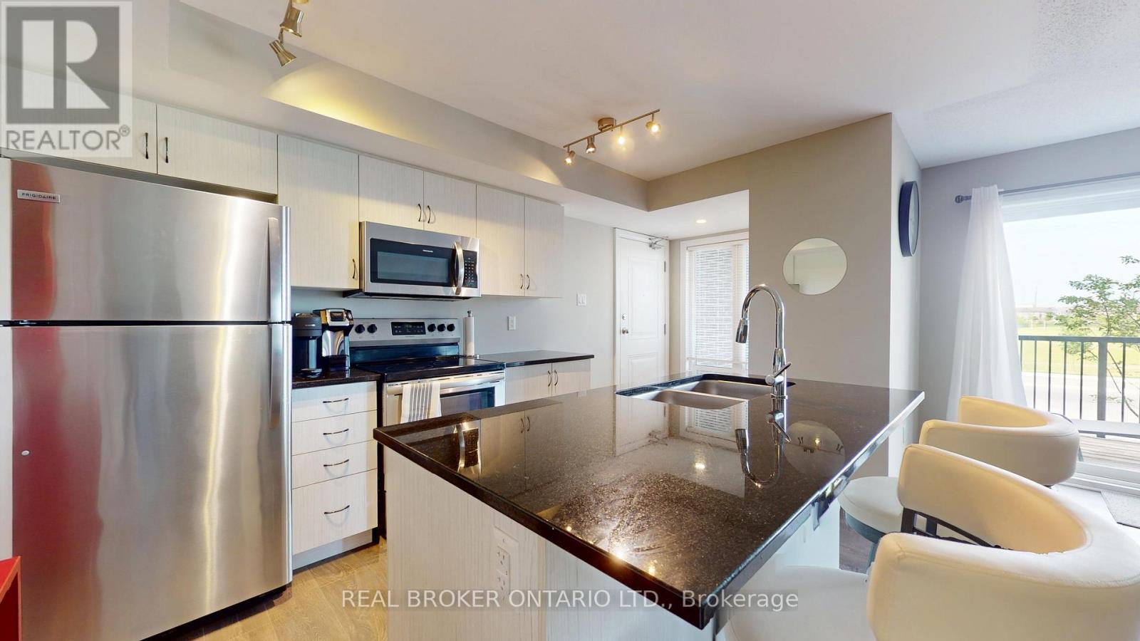 2 Bed, 2 Bath House for Sale in Ottawa – 2 – 1213 CHAPMAN MILLS DRIVE, Ottawa – MLS# X13425298 - Image 6