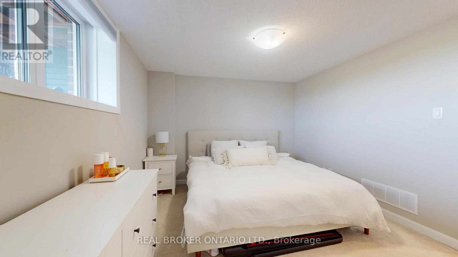 2 Bed, 2 Bath House for Sale in Ottawa – 2 – 1213 CHAPMAN MILLS DRIVE, Ottawa – MLS# X13425298 - Image 11