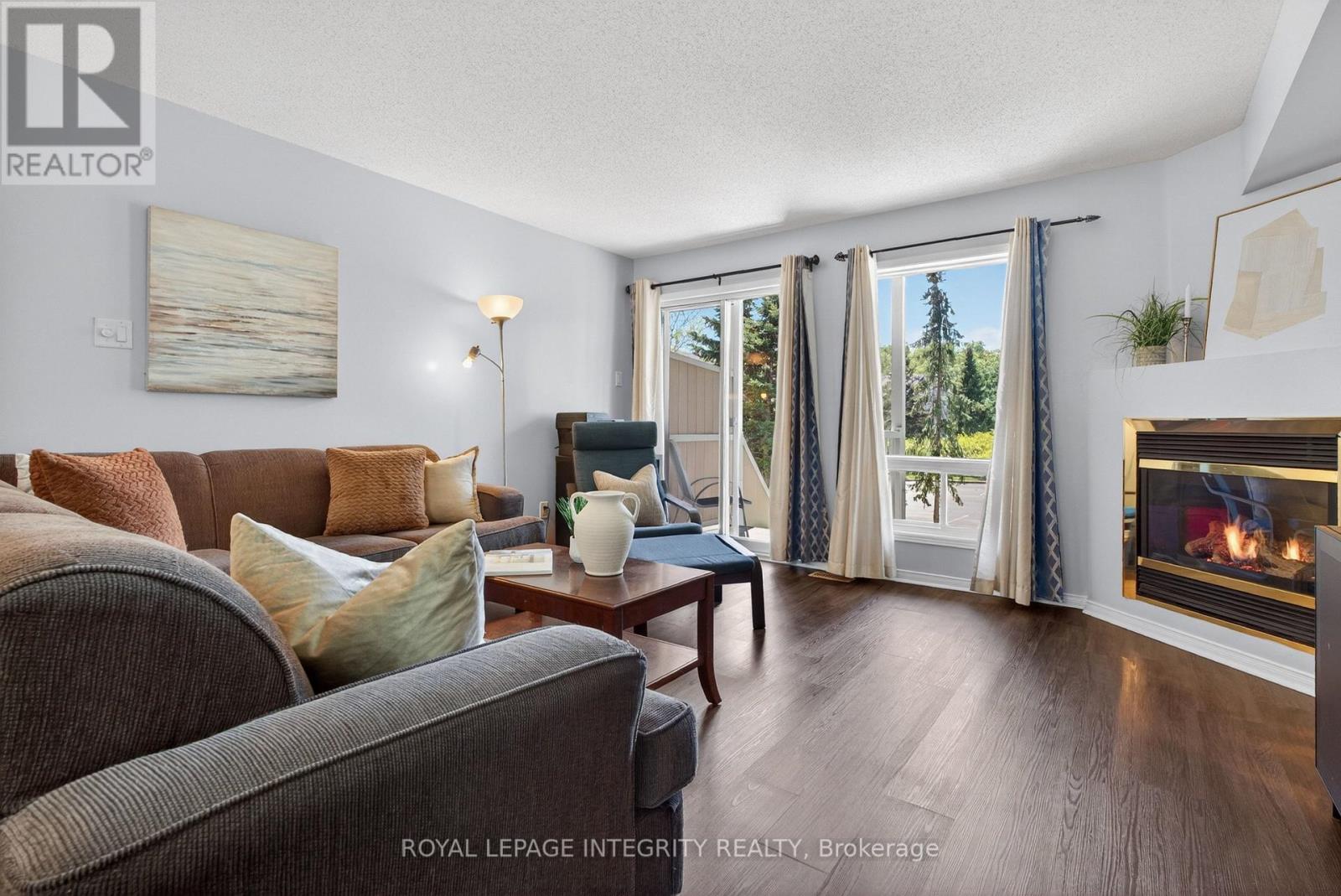 256 CRESTHAVEN DRIVE - 10
