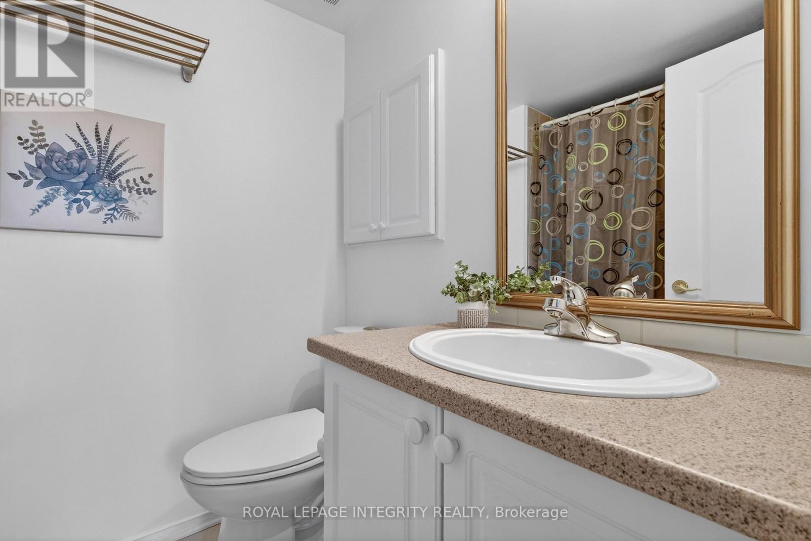 256 CRESTHAVEN DRIVE - 18