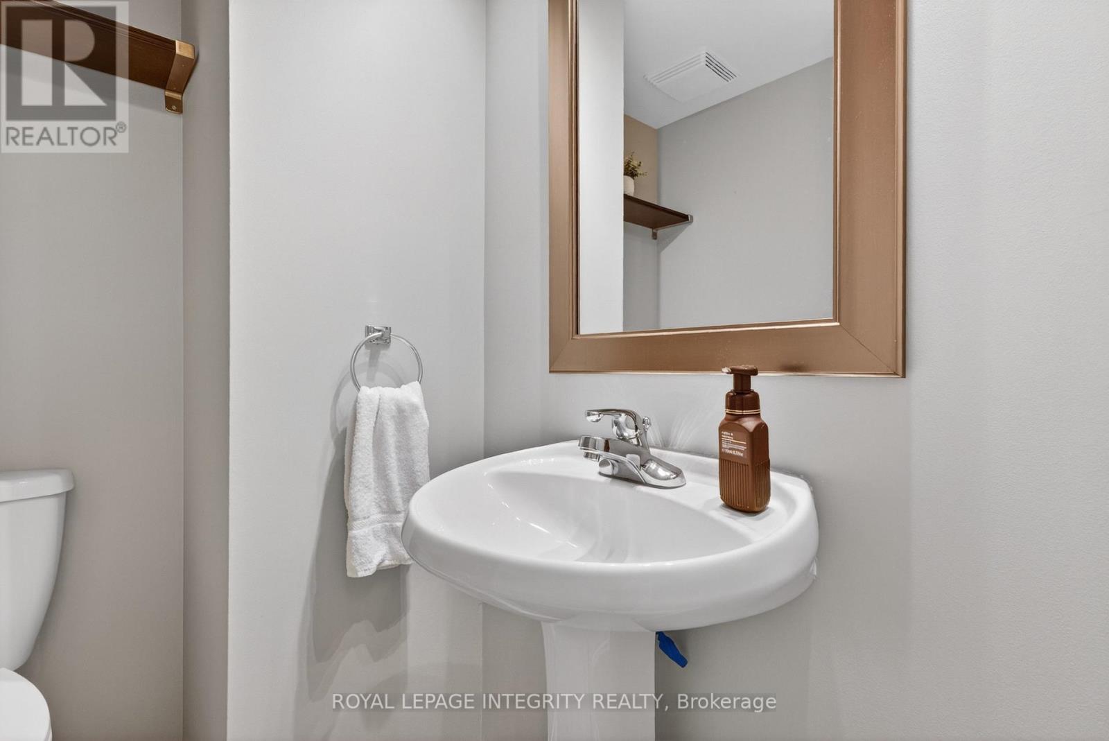 256 CRESTHAVEN DRIVE - 7