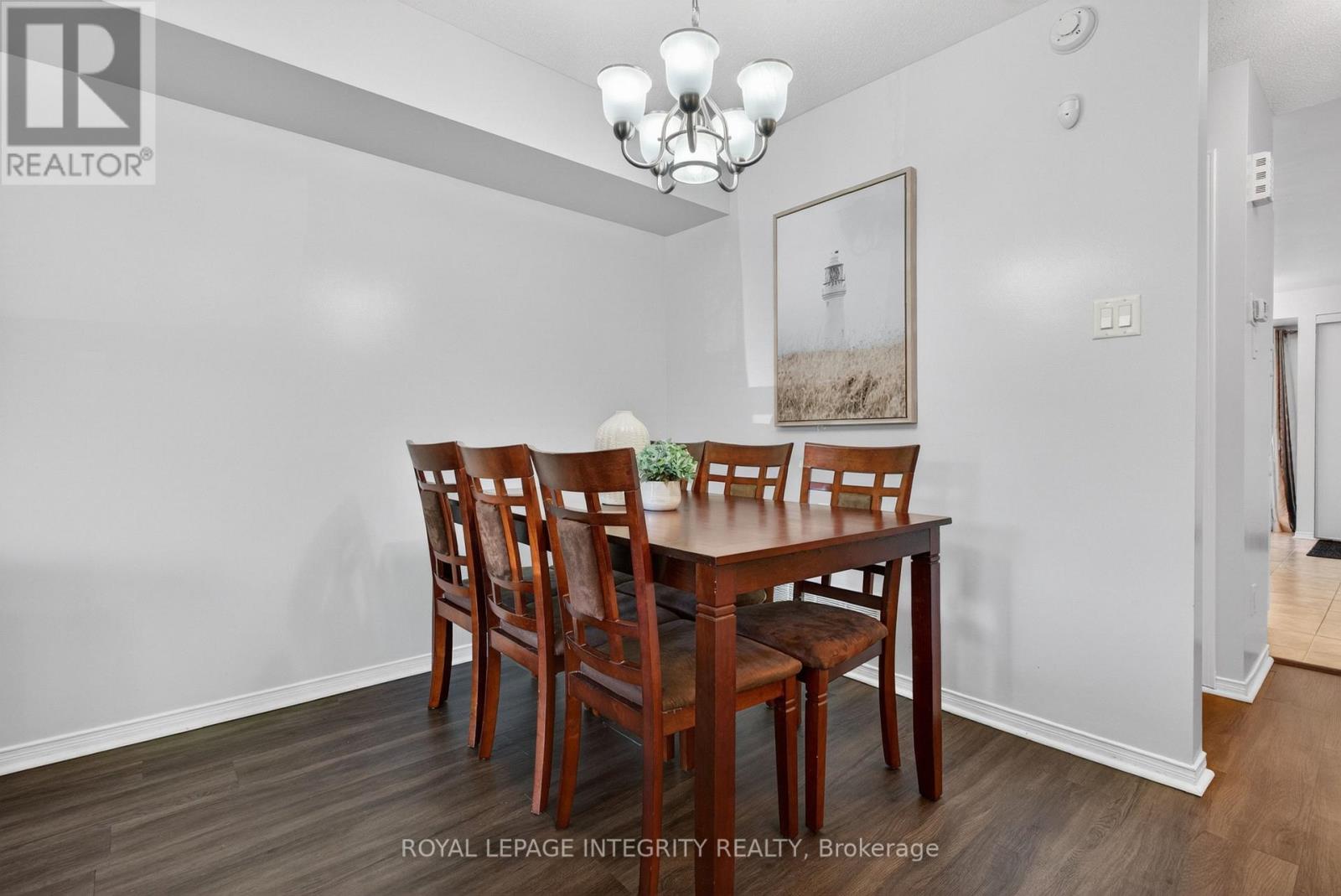 256 CRESTHAVEN DRIVE - 8