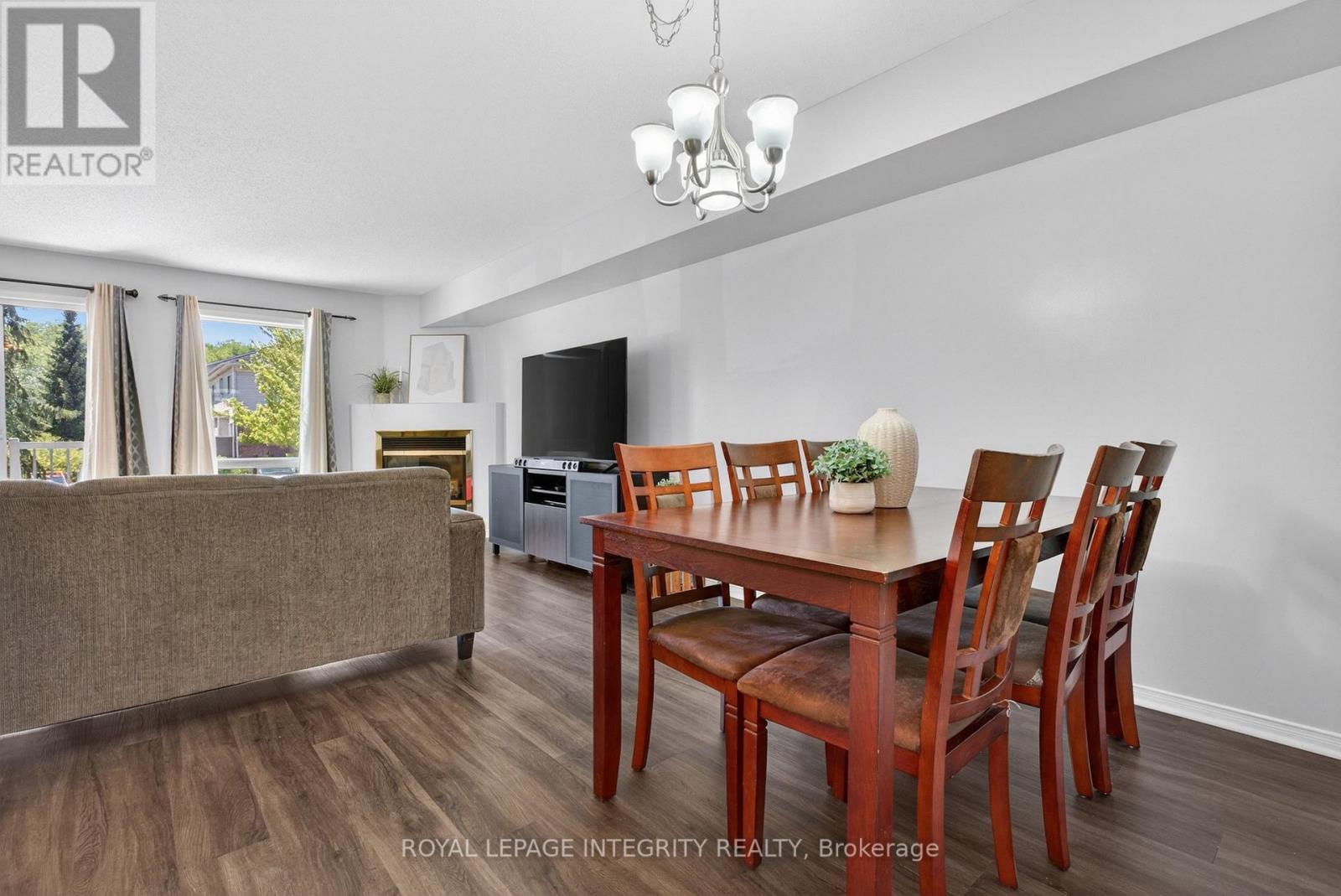 256 CRESTHAVEN DRIVE - 9