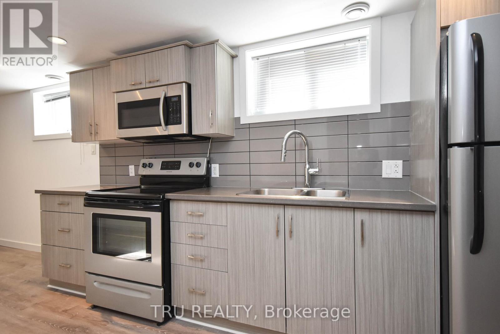 2 Bed, 1 Bath House for Rent in Ottawa – B – 1847 WALKLEY ROAD, Ottawa – MLS# X13425536 - Image 22