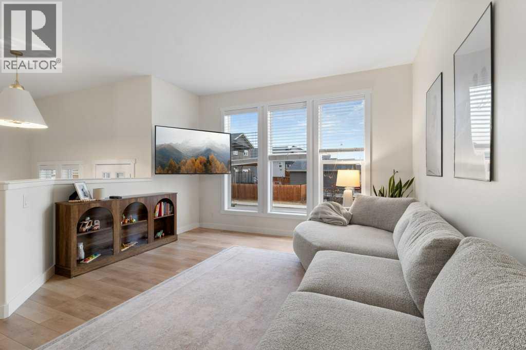 14 Village Crescent - photo 4