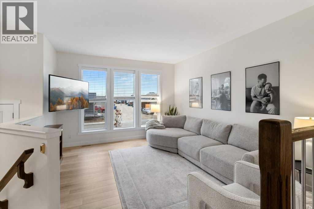 14 Village Crescent - photo 5