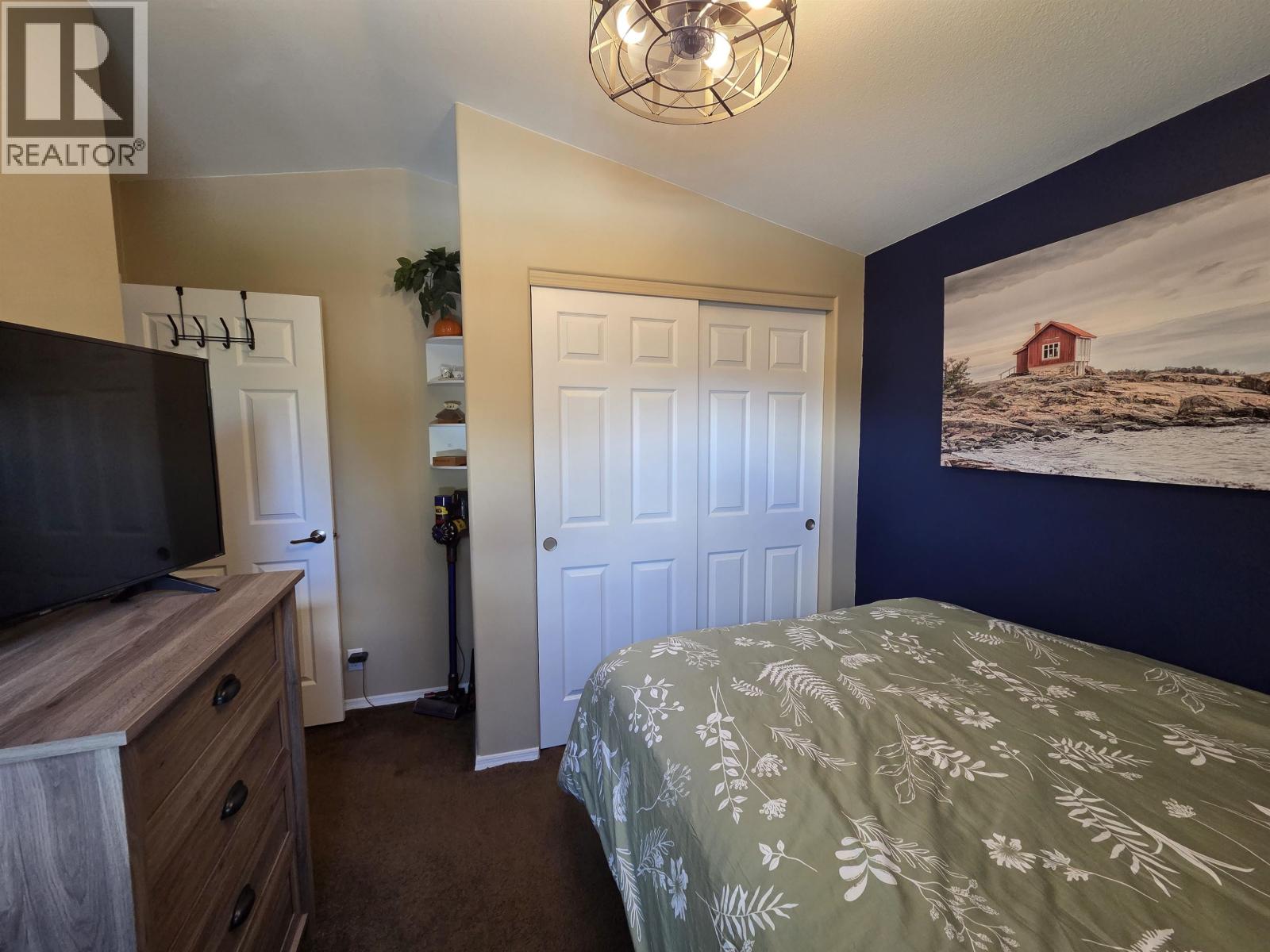 #73 3616 LARCH AVENUE - 10