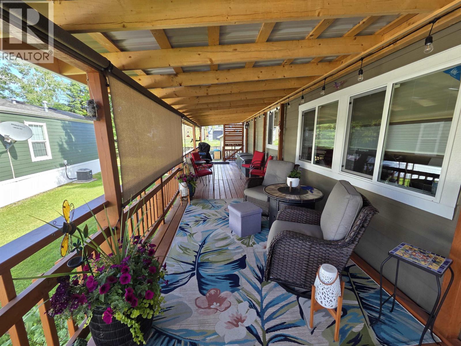 #73 3616 LARCH AVENUE - 16