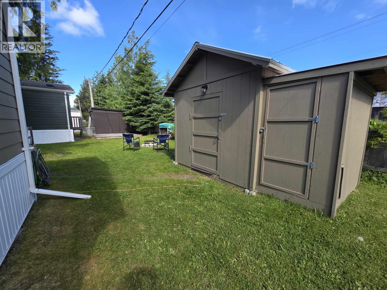 #73 3616 LARCH AVENUE - 19