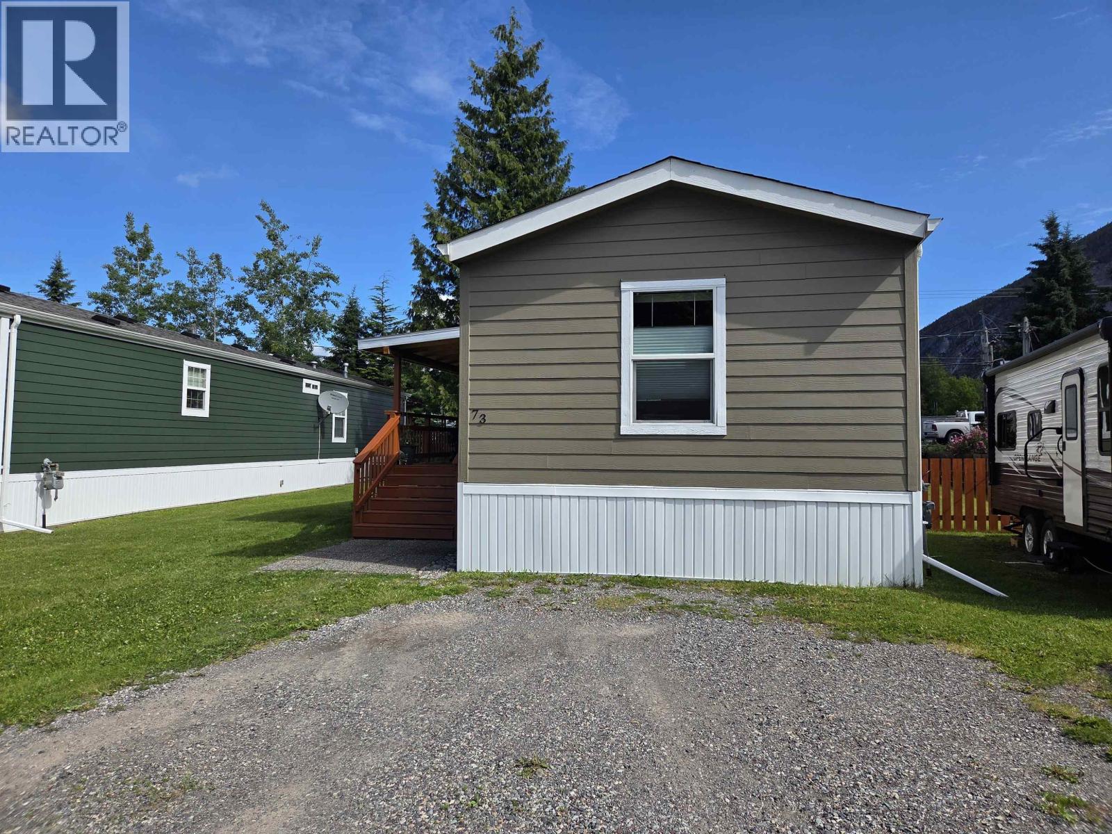 #73 3616 LARCH AVENUE - 22