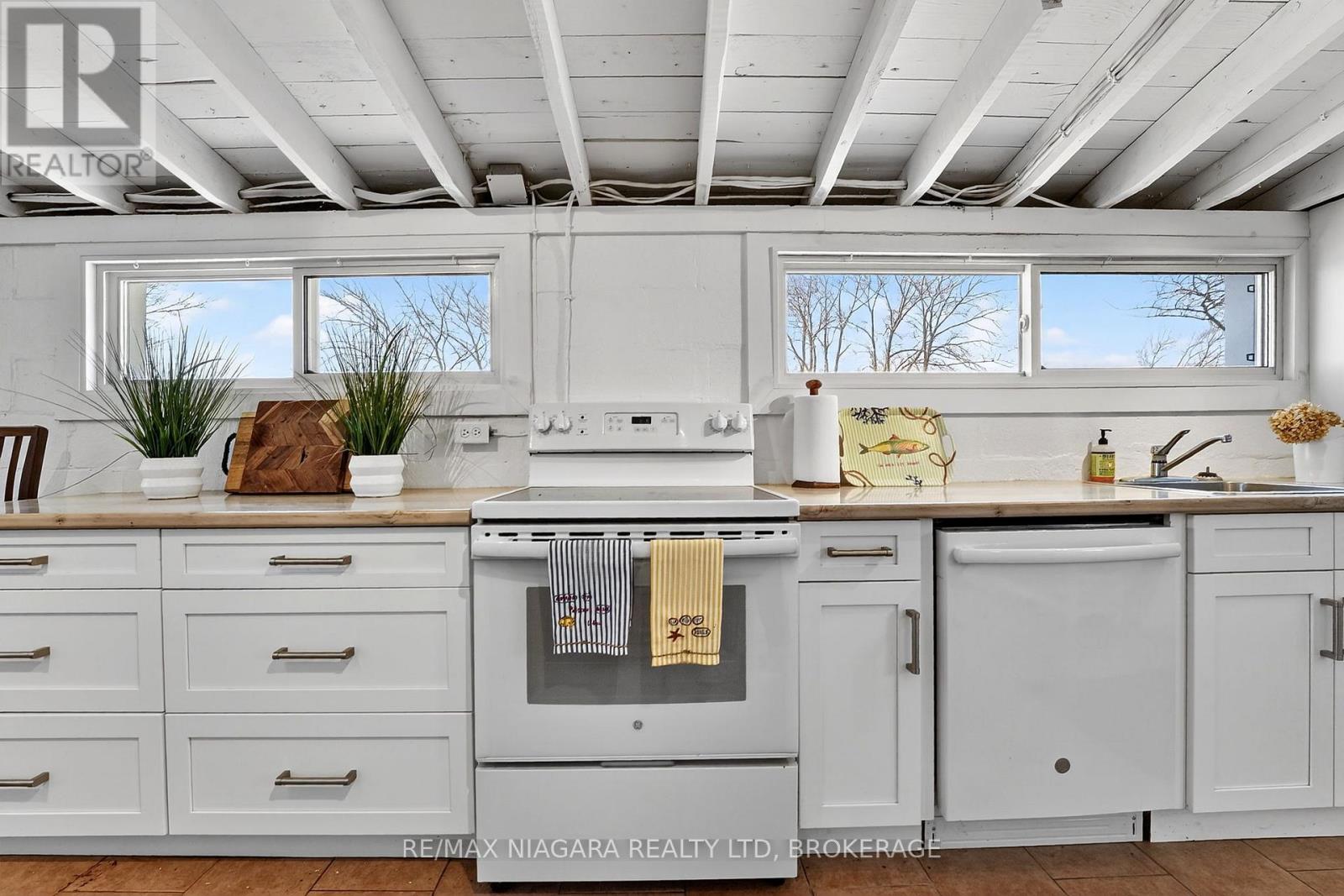 239 PLEASANT BEACH ROAD - 9